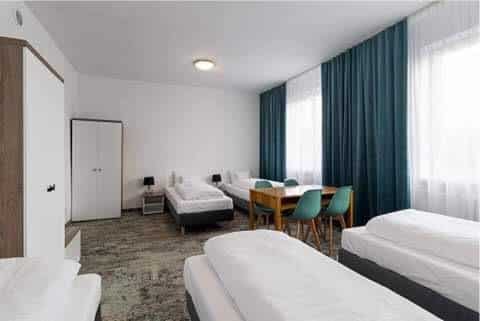 pokoj hostelowy 5 osobowy wynajem nocleg Koszalin_podglad_1